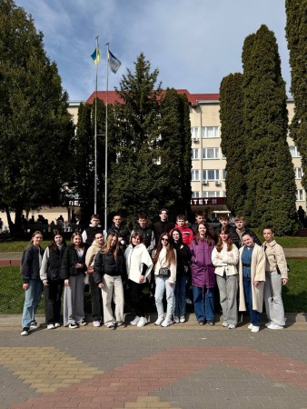 ✨ Учні нашого ліцею мали чудову нагоду долучитися до святкування 86-річчя Тернопільського національного педагогічного університету імені Володимира Гнатюка 🎉